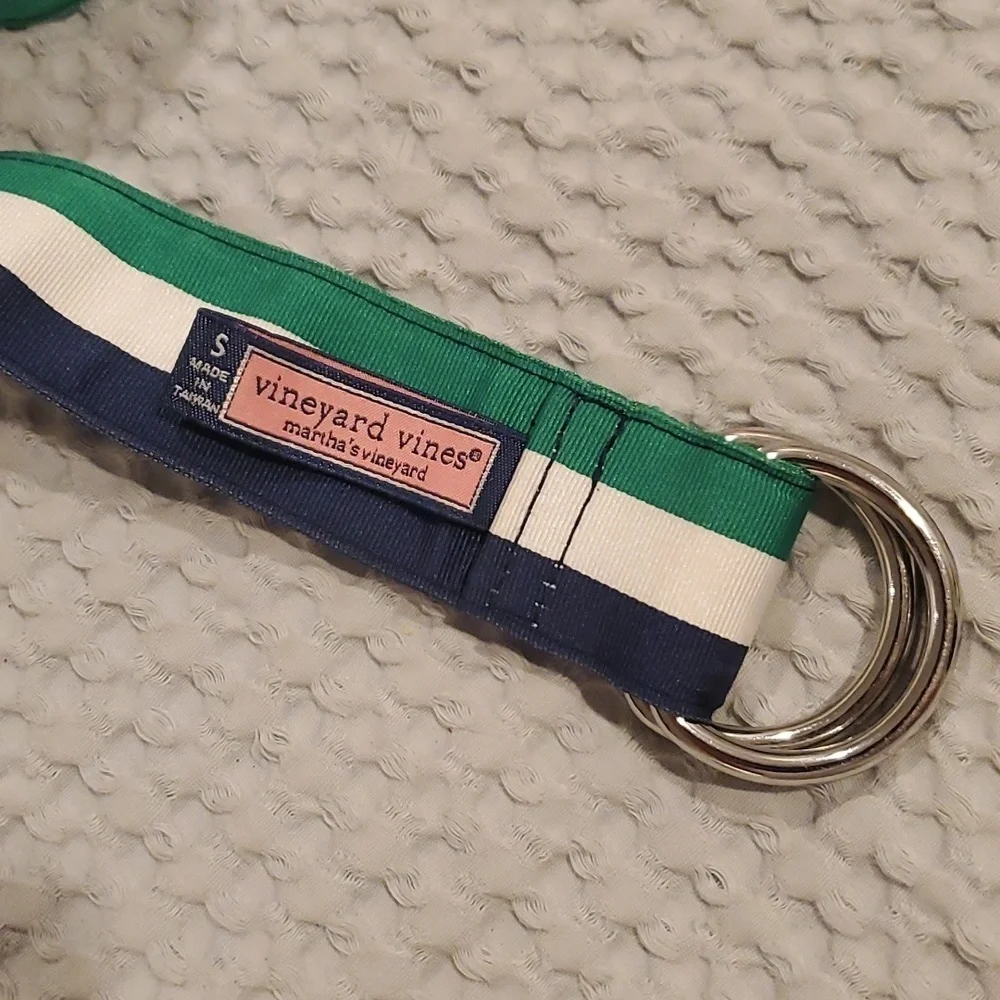 Vineyard Vines striped D ring belt size S